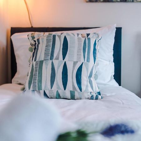 Bright 2-Bed Cottage In Chester By 53 Degrees Property, Ideal For Couples & Small Groups, City Centre - Sleeps 6 Luaran gambar