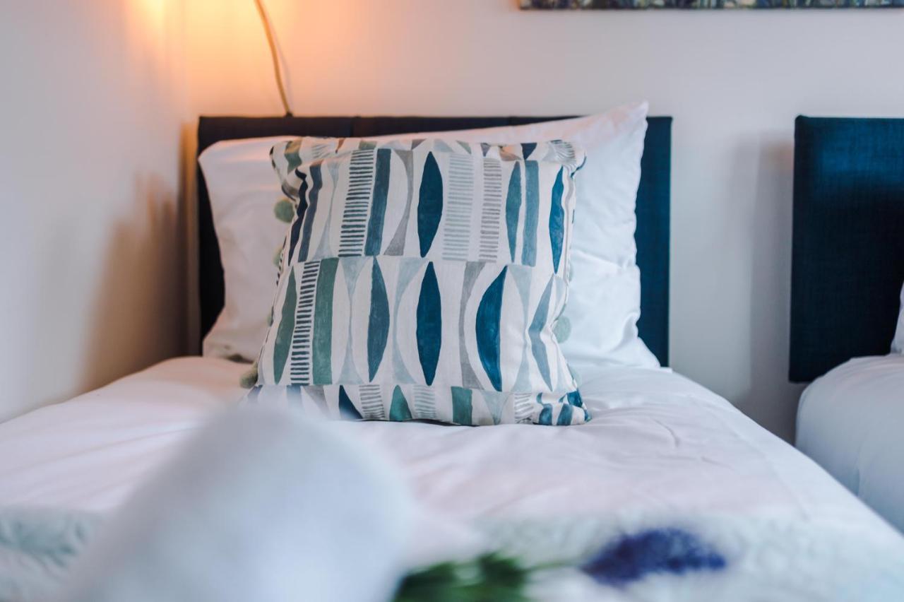 Bright 2-Bed Cottage In Chester By 53 Degrees Property, Ideal For Couples & Small Groups, City Centre - Sleeps 6 Luaran gambar