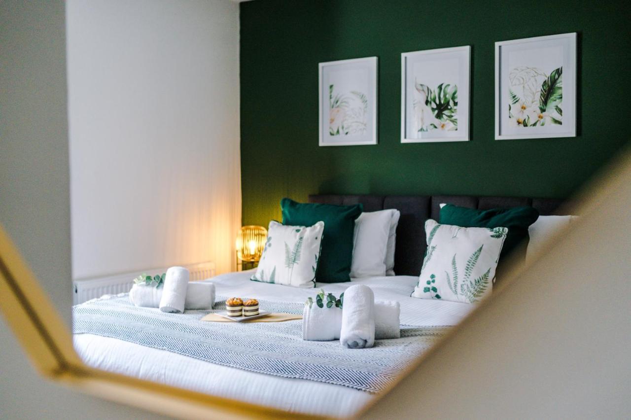 Bright 2-Bed Cottage In Chester By 53 Degrees Property, Ideal For Couples & Small Groups, City Centre - Sleeps 6 Luaran gambar